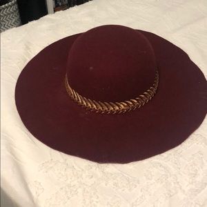 Maroon hat